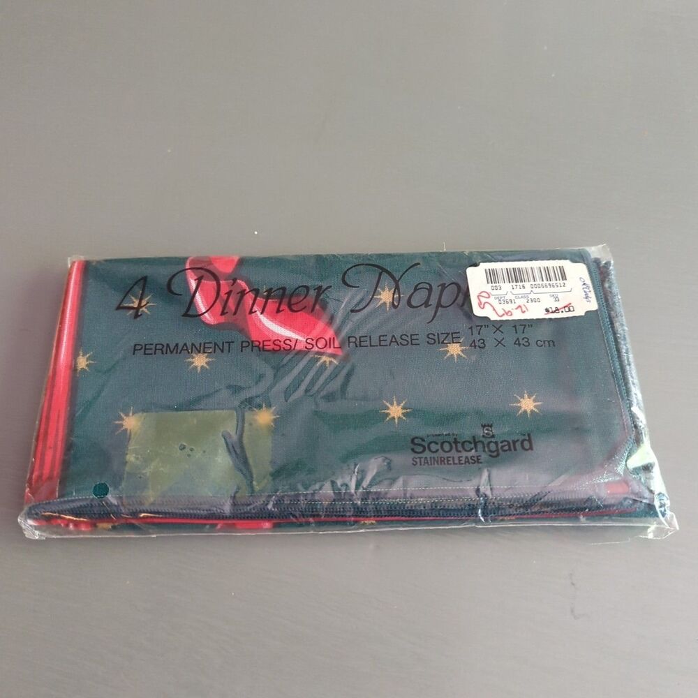 Vintage Holiday Christmas Dinner Table Napkins 17x17" Set 4 Gift Box Bow